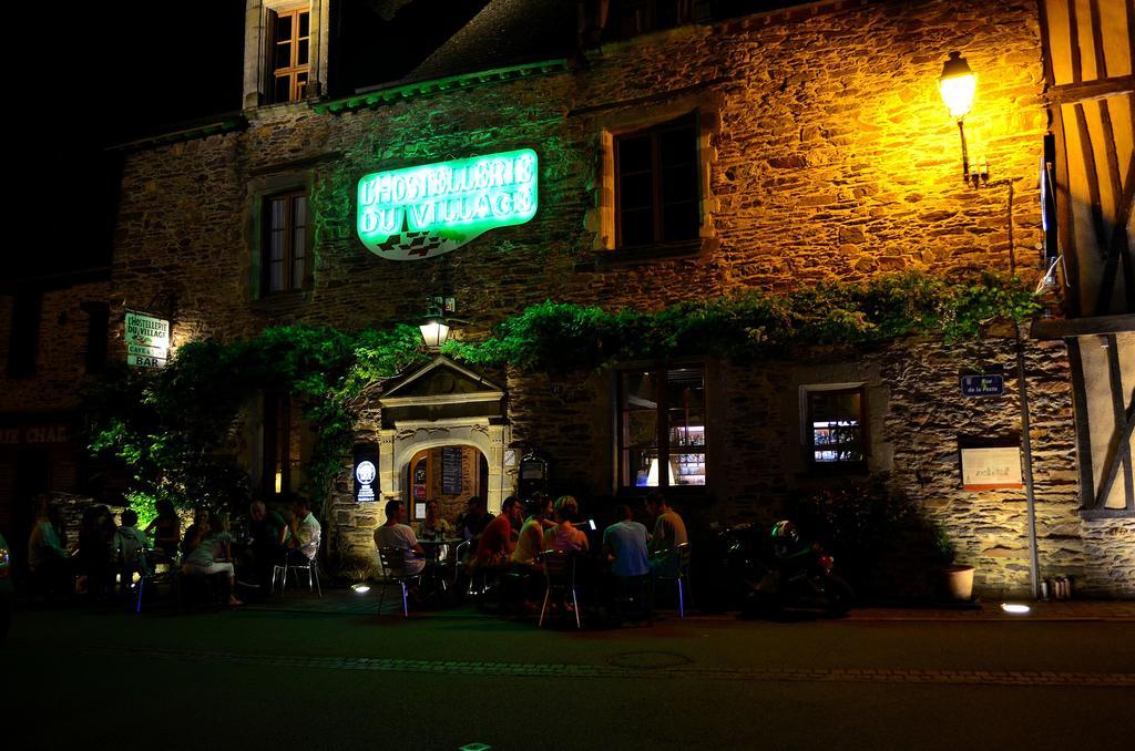 Le Cafe Du Village - Bar A Cocktails & A Ambiance Lohéac Kültér fotó